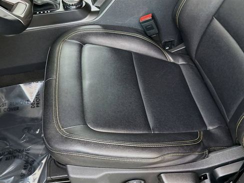 Used 2023 Ford Bronco Badlands image 19