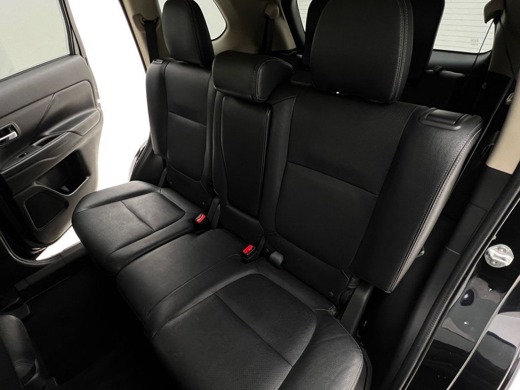 Used 2016 Mitsubishi Outlander SEL AWD/4WD image 15