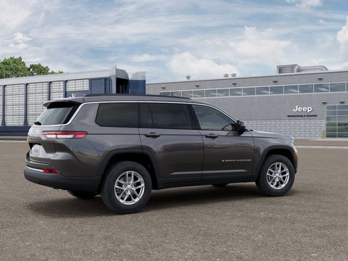 New 2026 Jeep Grand Cherokee L 4WD image 2
