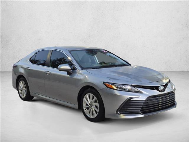 Used 2023 Toyota Camry LE FWD image 3