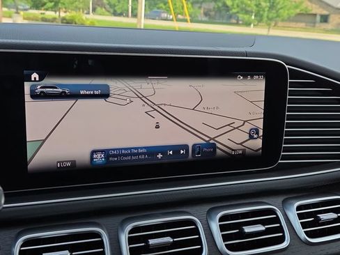 New 2026 Mercedes-Benz GLS 450 4MATIC image 13