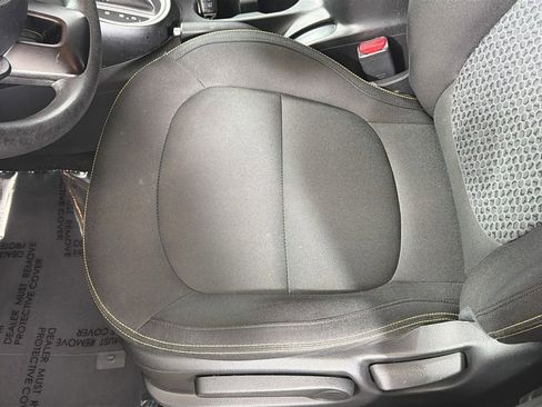 Used 2015 Kia Soul + FWD image 20