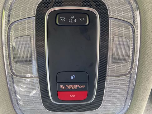 Used 2025 Hyundai Kona SEL AWD/4WD image 31