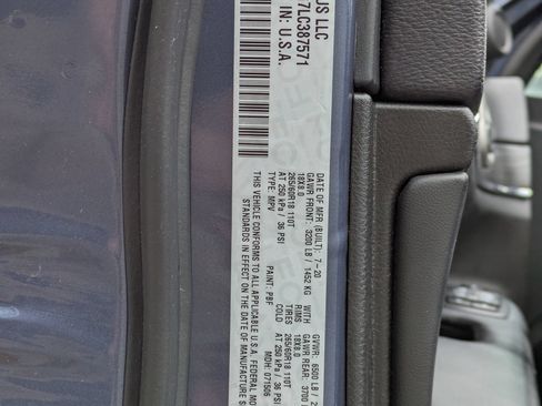 Used 2020 Jeep Grand Cherokee Limited w/ Premium Lighting Group AWD/4WD image 27