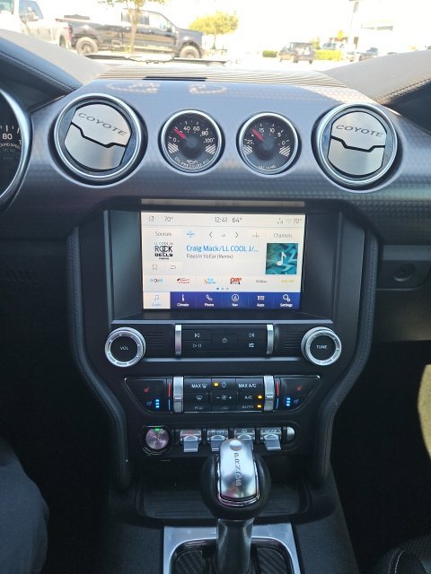 Used 2020 Ford Mustang GT Premium w/ GT Performance Package RWD image 9