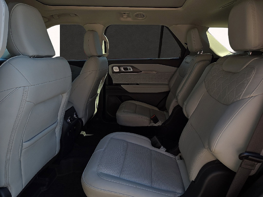 Used 2025 Ford Explorer Platinum w/ Ultimate Package AWD/4WD image 10