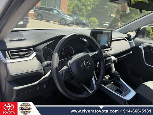Used 2022 Toyota RAV4 XLE w/ Convenience Package AWD/4WD image 11