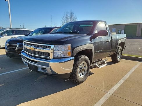 Used 2013 Chevrolet Silverado 1500 W/T w/ LS Package image 2