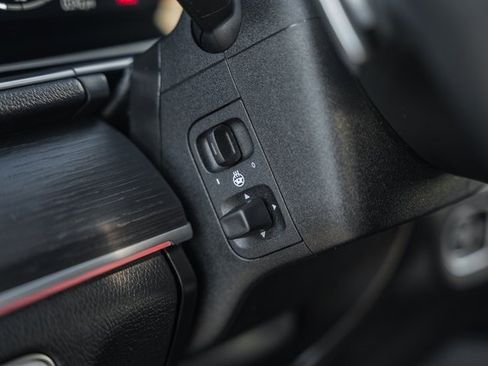 Certified 2024 Mercedes-Benz GLE 350 GLE 350 w/ AMG Line Exterior image 40