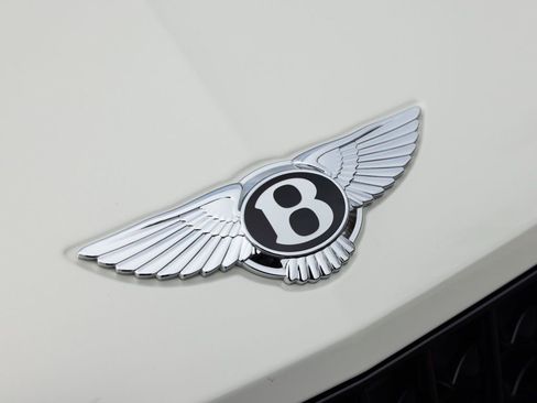 Used 2023 Bentley Bentayga Extended Wheelbase image 20