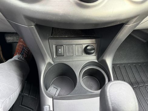 Used 2011 Toyota RAV4 4WD image 68