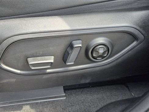 Used 2023 Jeep Grand Cherokee Altitude RWD image 23
