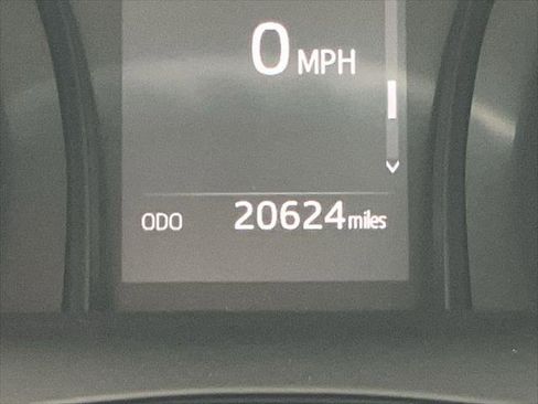 Certified 2020 Toyota Camry LE image 19