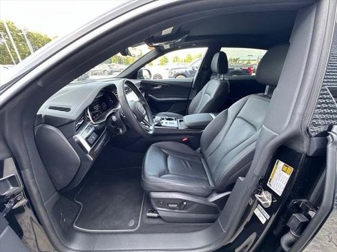 Used 2023 Audi Q8 Premium w/ Convenience Package AWD/4WD image 6