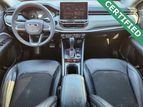 Used 2023 Jeep Compass Latitude image 26