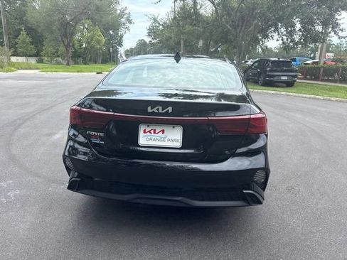 Used 2024 Kia Forte LXS FWD image 4