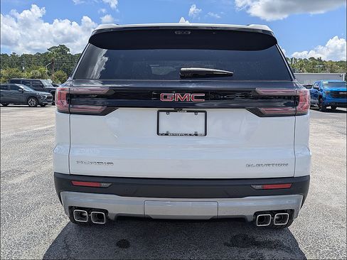 New 2026 GMC Acadia Elevation FWD image 6