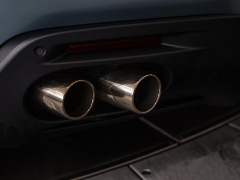 Used 2025 Ferrari Roma Spider RWD image 19