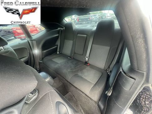 Used 2015 Dodge Challenger SXT w/ Super Sport Group (SS/T) RWD image 29