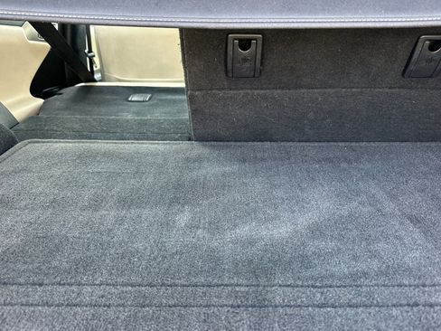 Used 2012 Lexus CT 200h FWD 4dr Hybrid image 33