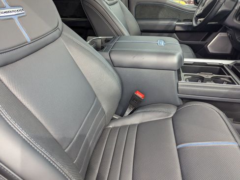 New 2026 Ford F250 Platinum image 38