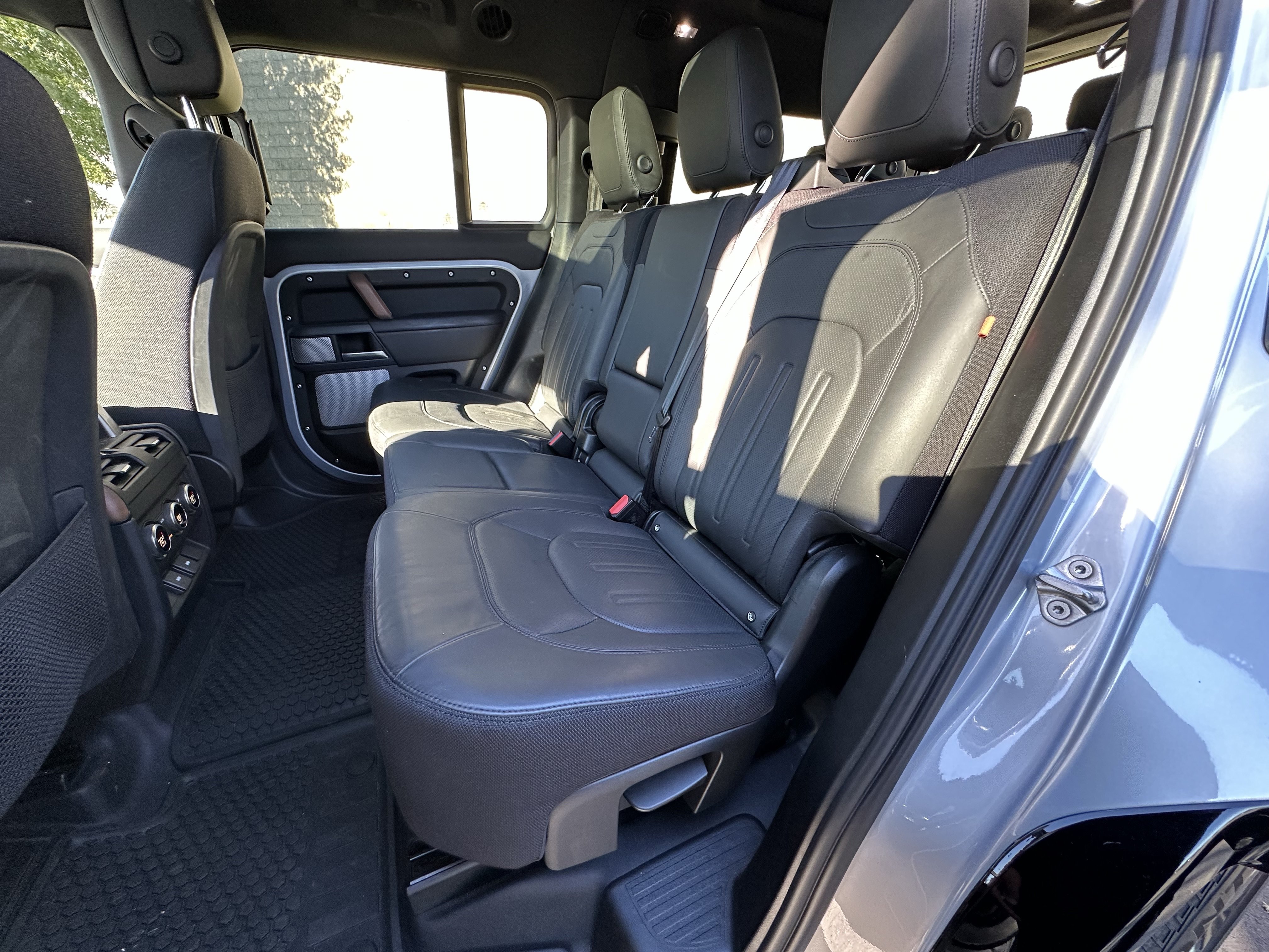 Used 2024 Land Rover Defender 130 X AWD/4WD image 30