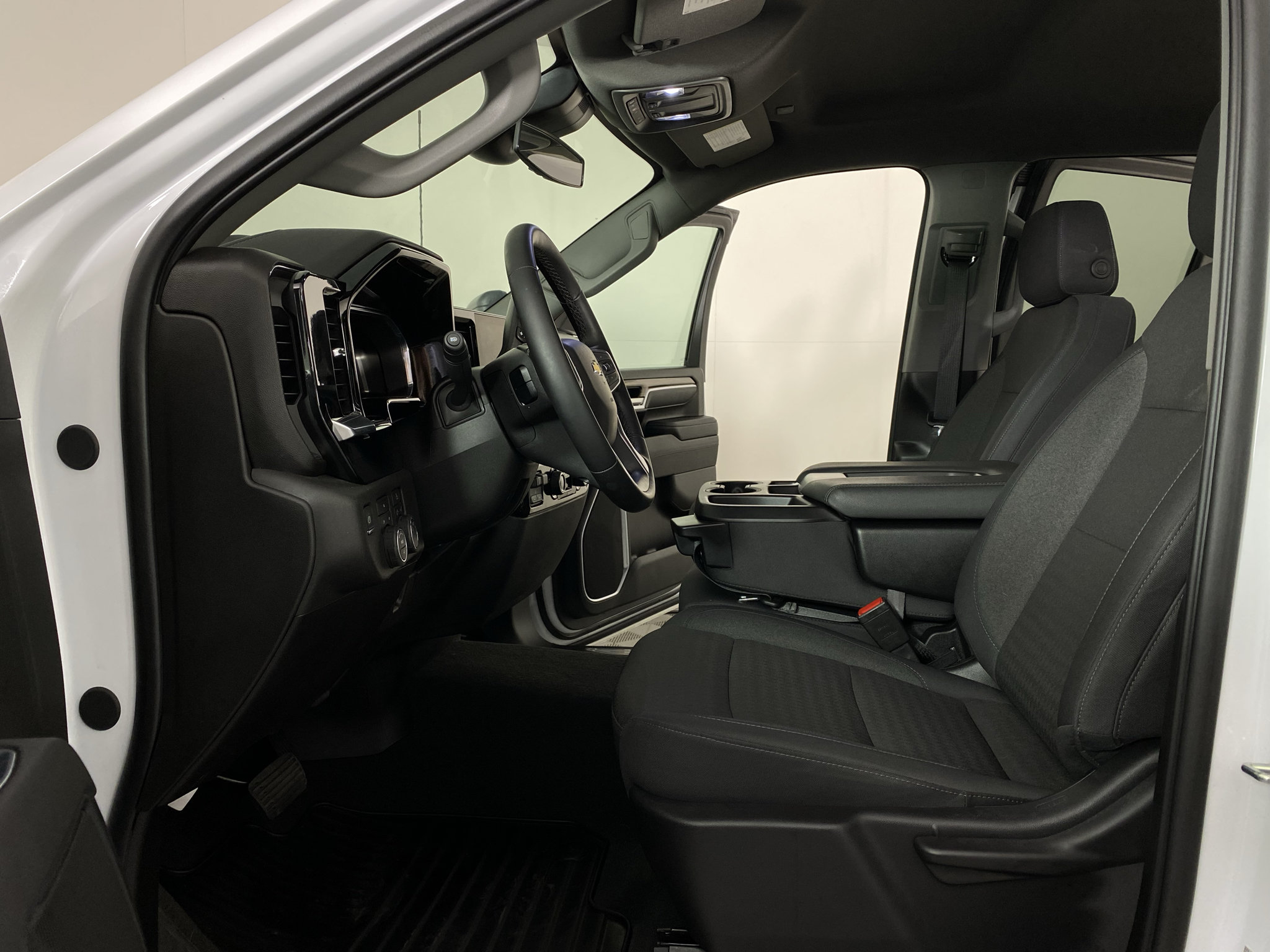 Used 2026 Chevrolet Silverado 2500 LT AWD/4WD image 25