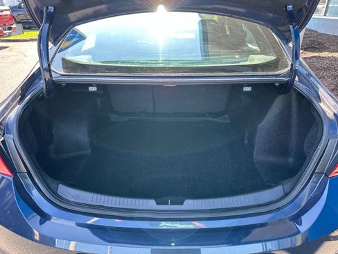 Used 2016 Chevrolet Malibu LT FWD image 13