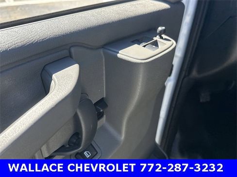 Used 2024 GMC Savana 2500 w/ Driver Convenience Package image 14