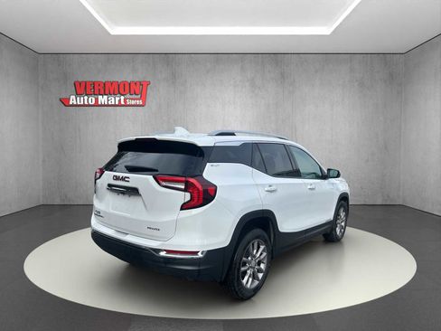 Used 2024 GMC Terrain SLT AWD/4WD image 8