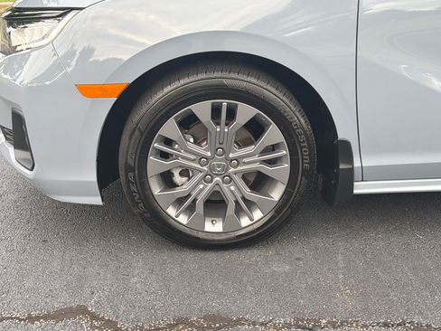 Certified 2025 Honda Odyssey Touring image 10