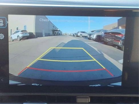 Used 2024 Hyundai Kona SE image 20