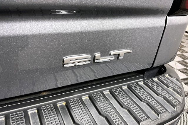 Used 2021 GMC Sierra 1500 SLT w/ SLT Premium Package AWD/4WD image 24