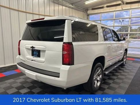 Used 2017 Chevrolet Suburban LT w/ LT Signature Package AWD/4WD image 3