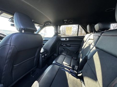 Certified 2023 Ford Explorer ST-Line image 18