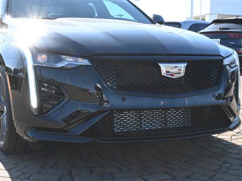 New 2026 Cadillac CT4 V image 29