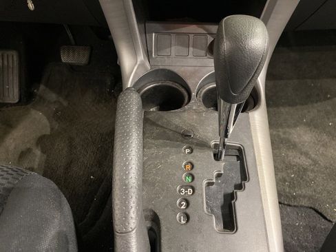 Used 2006 Toyota RAV4 Sport image 14