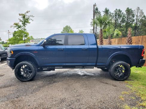 Used 2022 RAM 2500 Limited AWD/4WD image 7