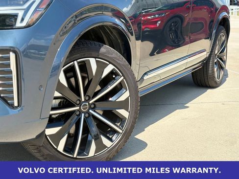 Certified 2025 Volvo XC90 B6 Plus AWD/4WD image 13