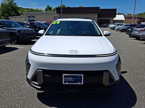 Certified 2024 Hyundai Kona SEL w/ Convenience Package AWD/4WD image 21