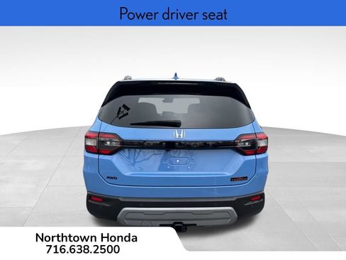 Used 2025 Honda Pilot TrailSport image 6