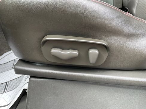 Used 2012 Nissan Frontier PRO-4X w/ Pro-4x Luxury Pkg image 16