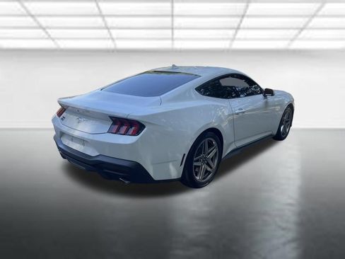 Used 2026 Ford Mustang Coupe RWD image 4