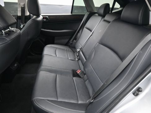 Used 2018 Subaru Outback 2.5i Limited image 41