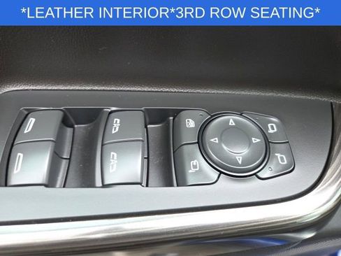 Used 2023 GMC Acadia SLT w/ Preferred Package FWD image 33