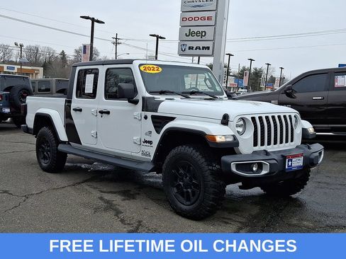 Used 2022 Jeep Gladiator Sport AWD/4WD image 1