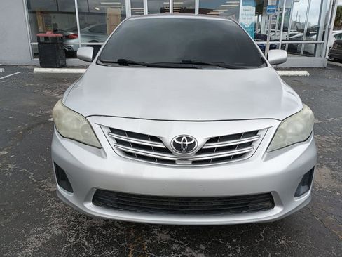 Used 2013 Toyota Corolla LE image 2