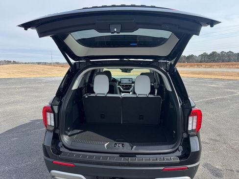 New 2026 Ford Explorer Platinum w/ LUX Leather Package image 16