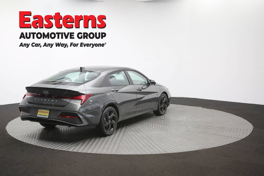 Used 2026 Hyundai Elantra Sport FWD image 41