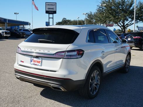 Used 2022 Lincoln Nautilus Reserve image 7